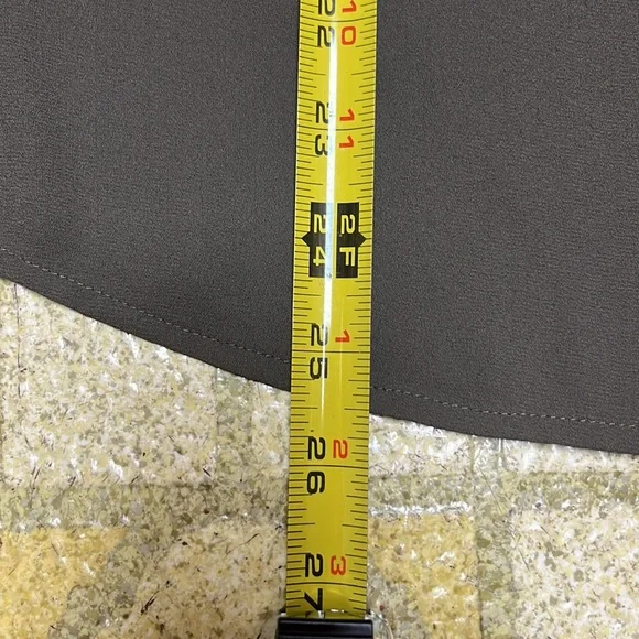 BNWOT Express sleeveless dressy top - Picture 6 of 13